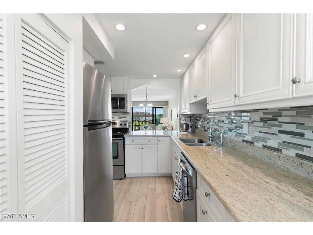 750 W Elkcam Circle #215 Marco Island FL 34145 225084498 image11