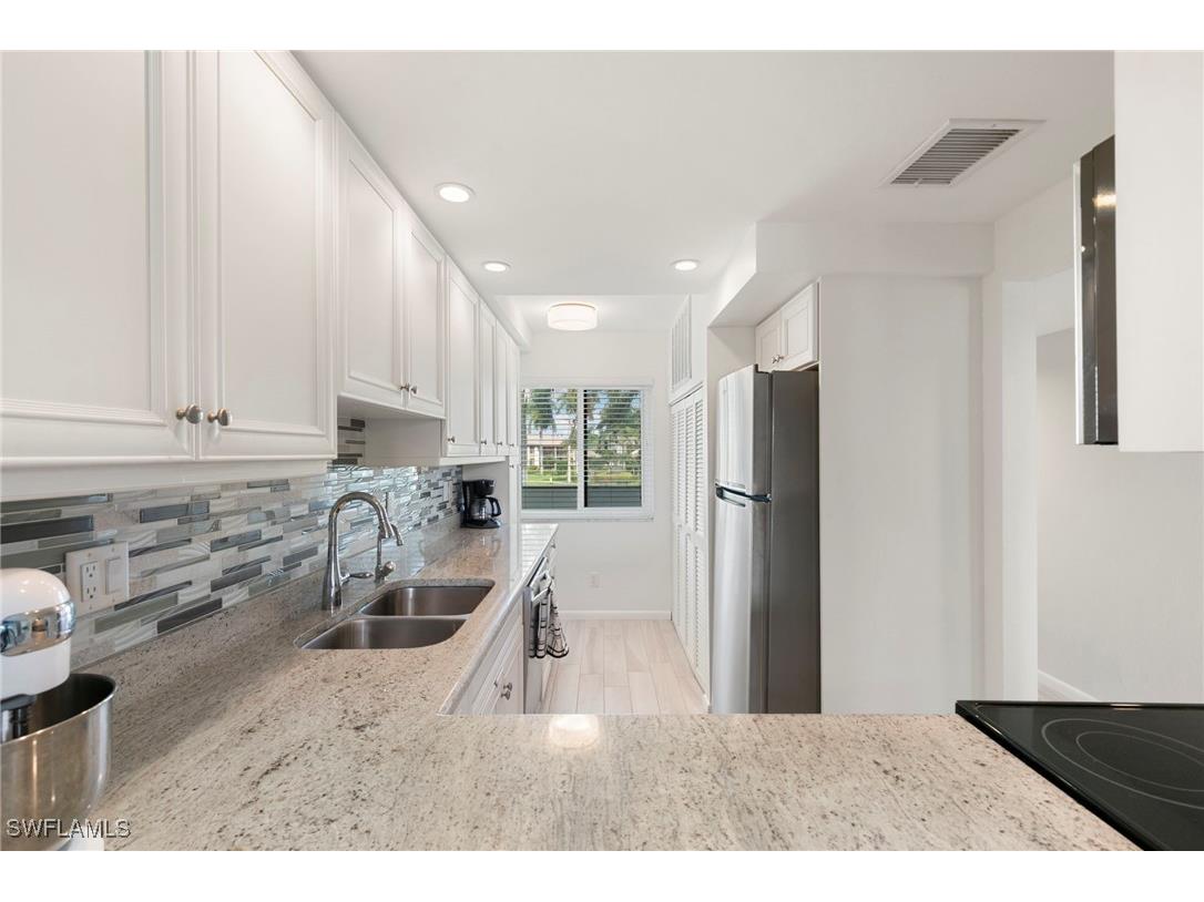 750 W Elkcam Circle #215 Marco Island FL 34145 225084498 image8
