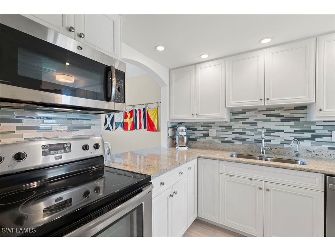 750 W Elkcam Circle #215 Marco Island FL 34145 225084498 image9