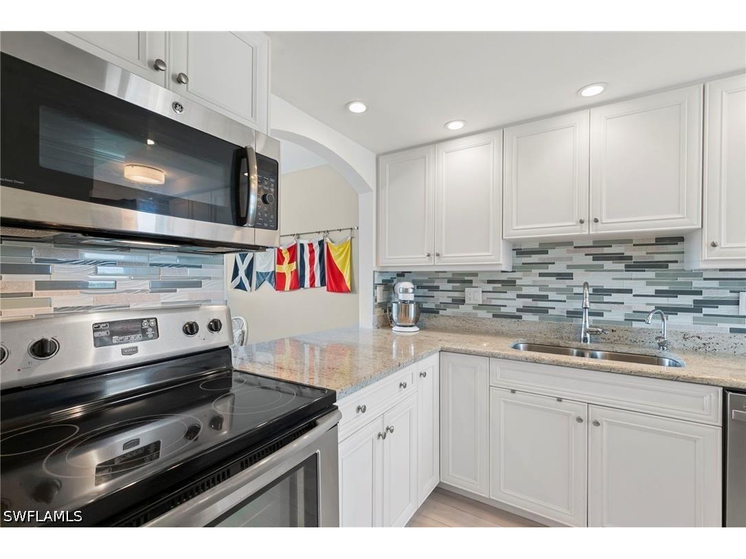 750 W Elkcam Circle #215 Marco Island FL 34145 226023464 image13