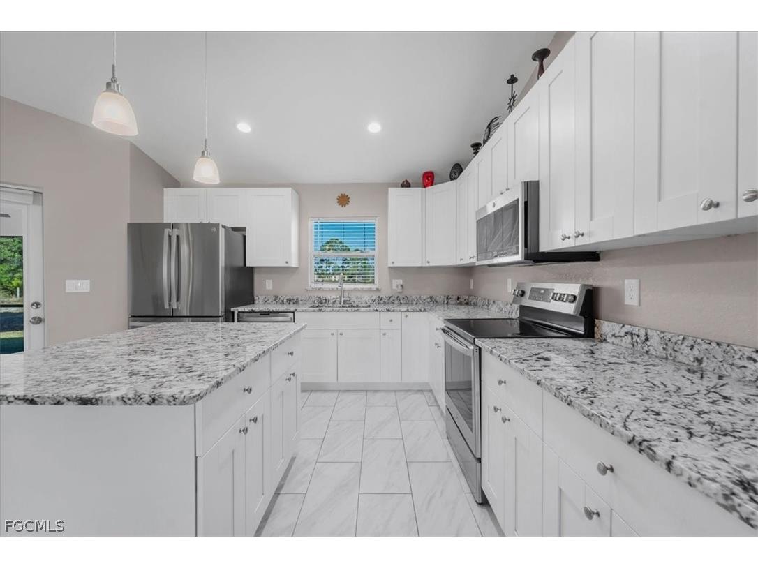 7500 5th Terrace Labelle FL 33935 2026010147 image11