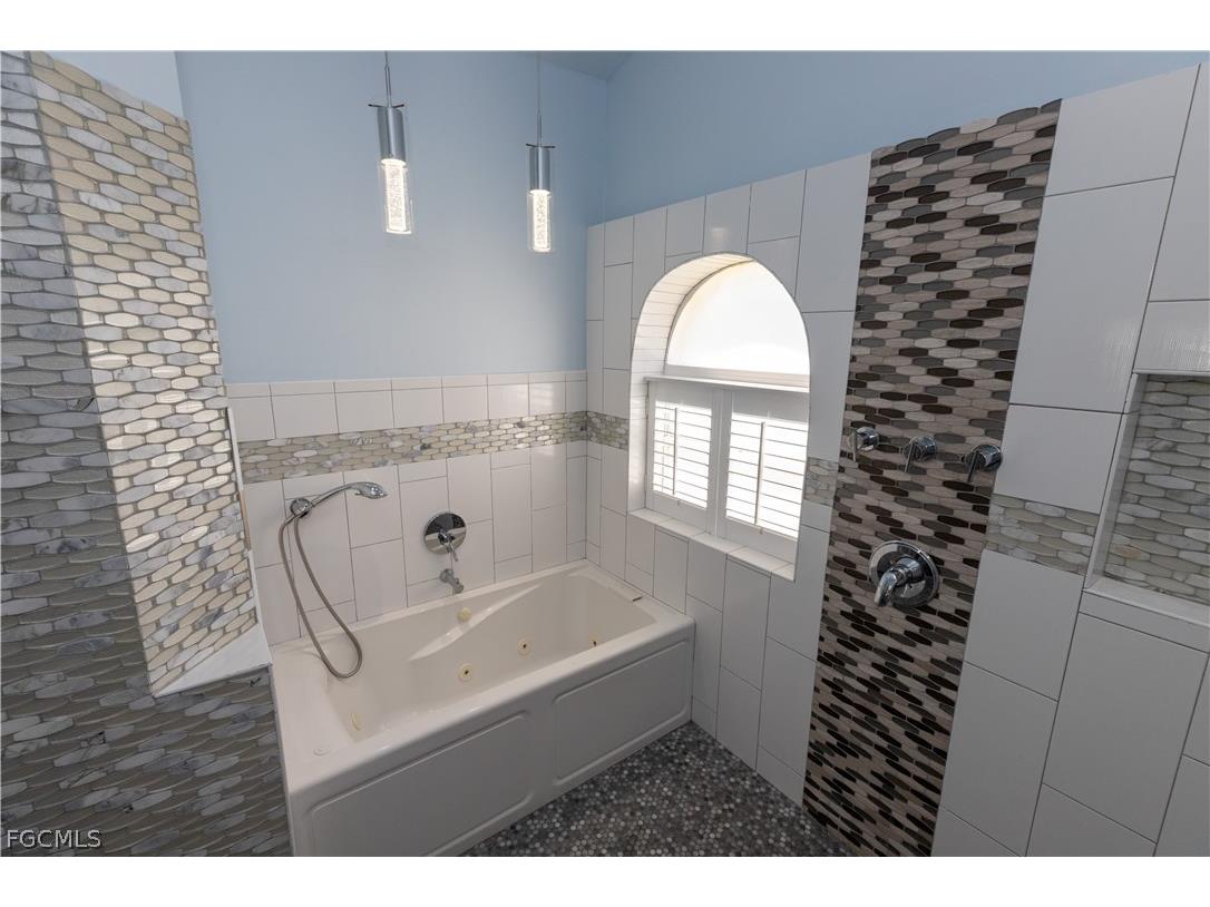 7500 Cameron Circle Fort Myers FL 33912 2026000912 image16