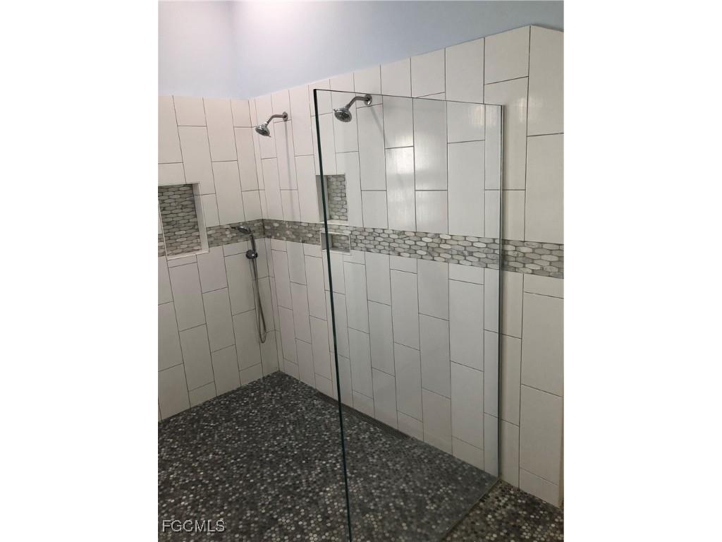 7500 Cameron Circle Fort Myers FL 33912 2026000912 image5