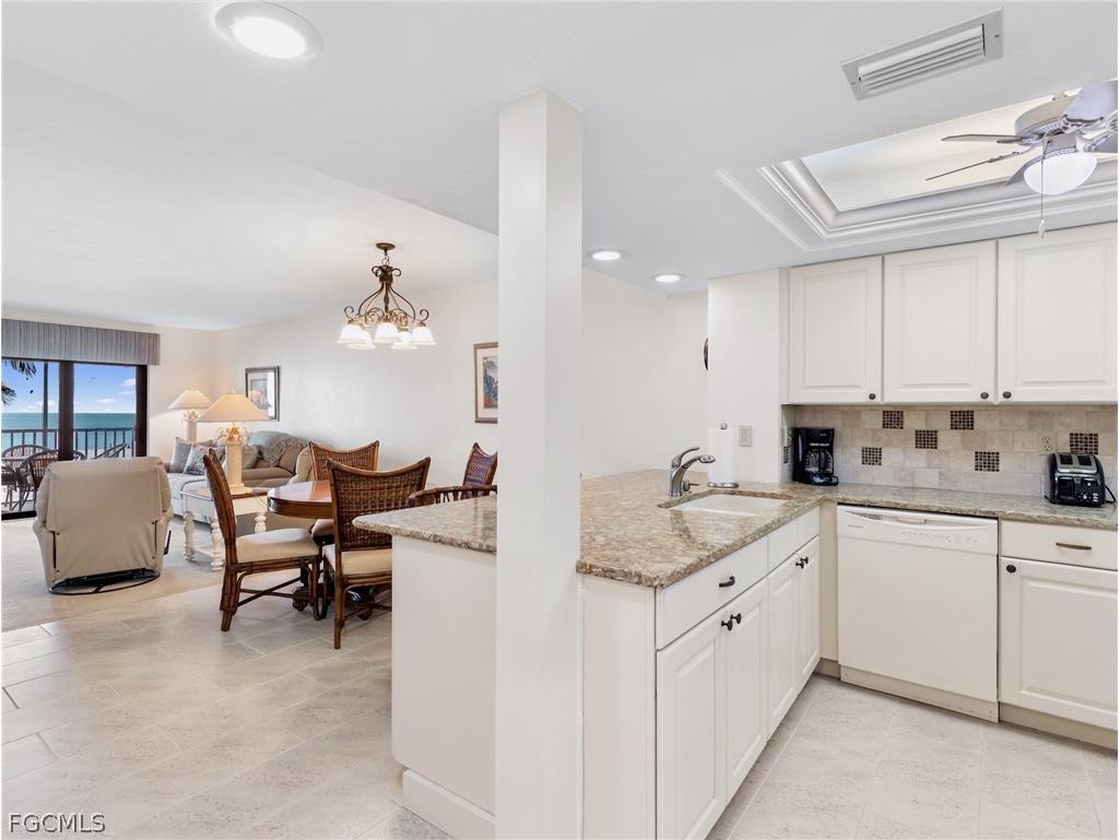 7500 Estero Boulevard #203 Fort Myers Beach FL 33931 2026006805 image2