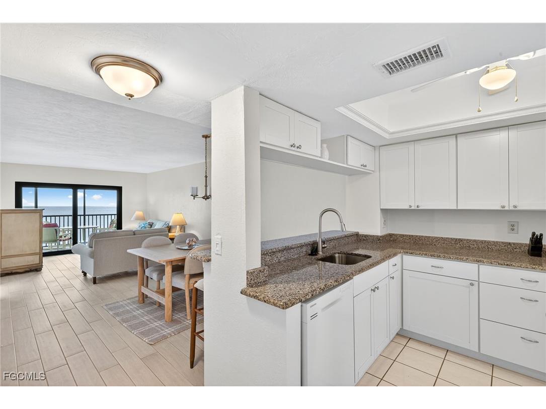 7500 Estero Boulevard #706 Fort Myers Beach FL 33931 2025012510 image11
