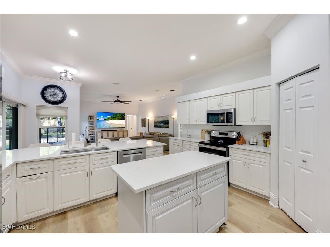 7500 Woodland Bend Circle Fort Myers FL 33912 225077548 image11