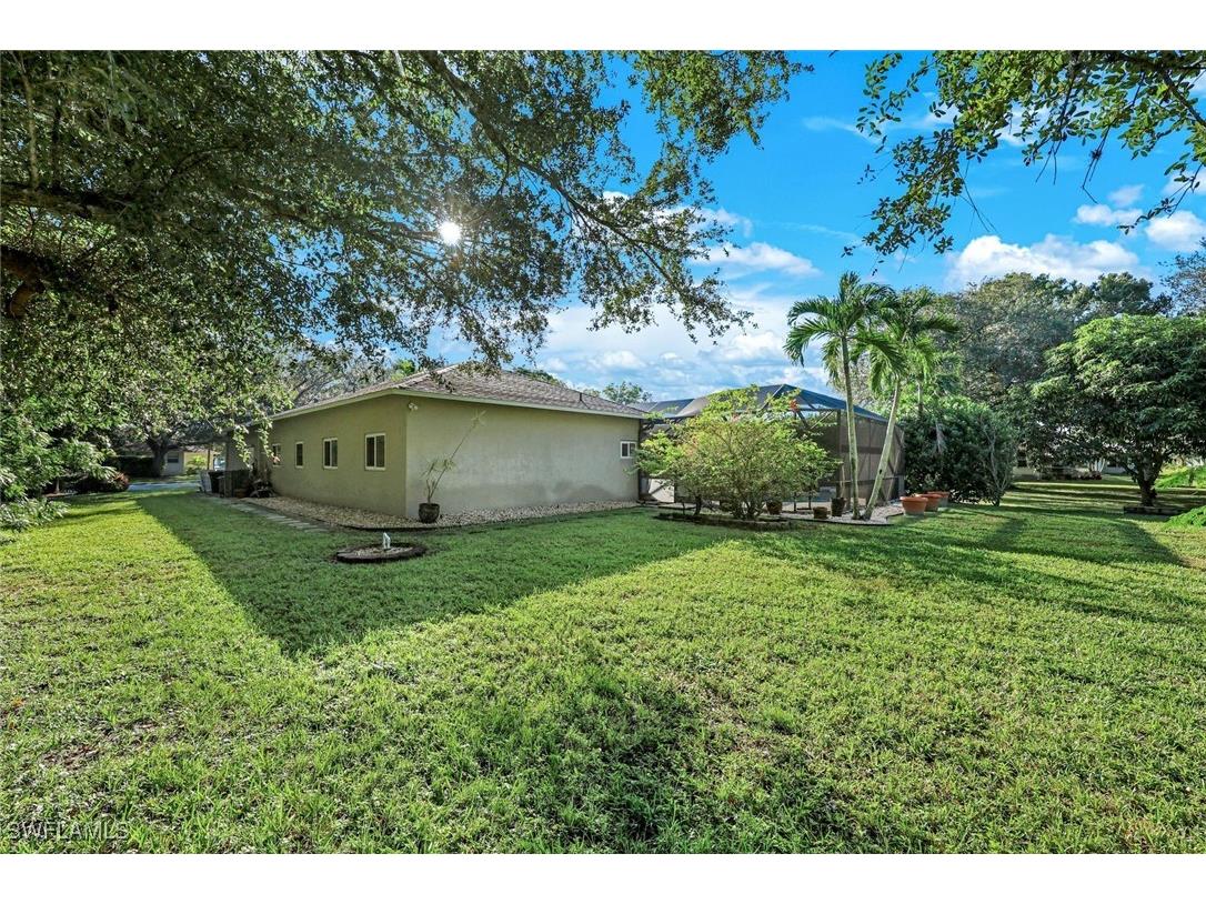 7500 Woodland Bend Circle Fort Myers FL 33912 225077548 image28
