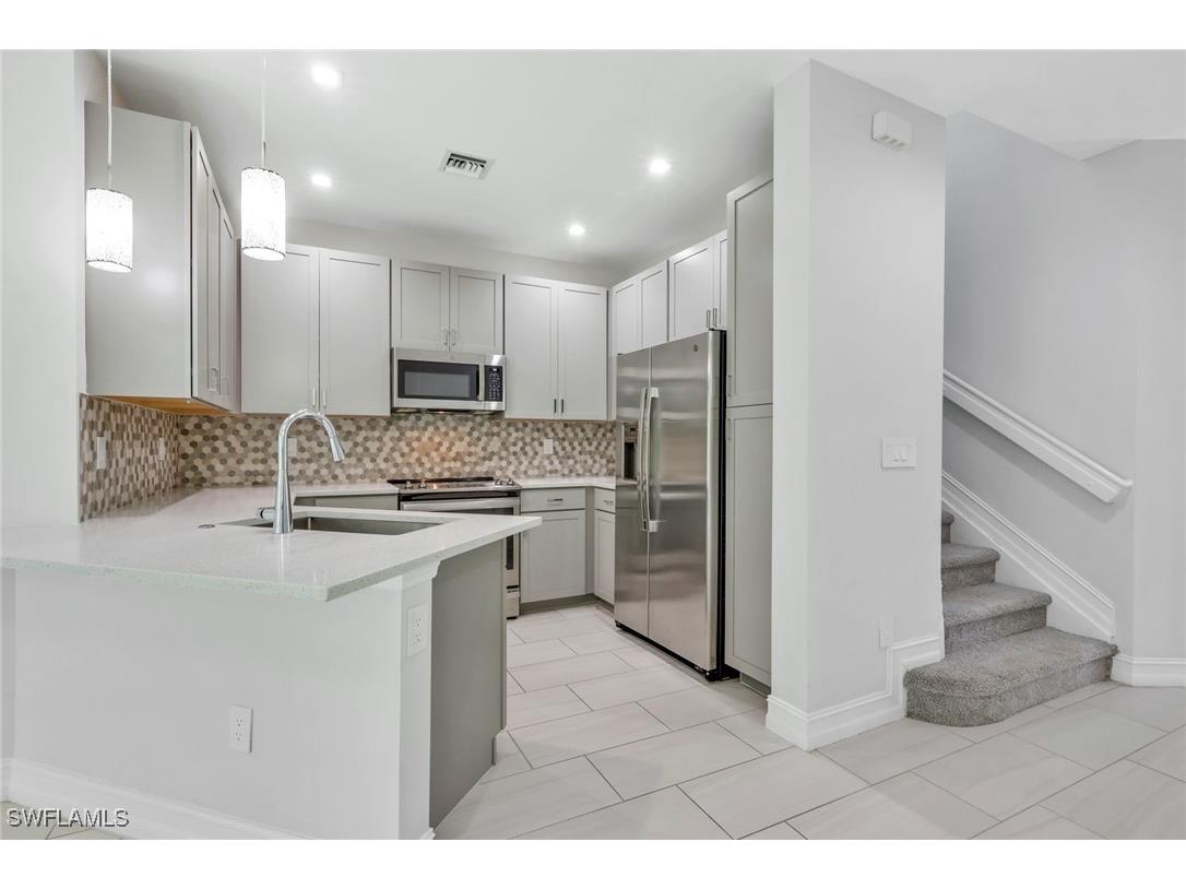 7501 Carnegie Way Naples FL 34119 225053842 image4