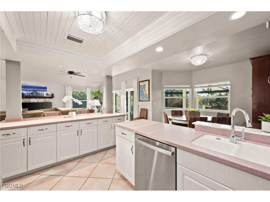 7507 Grande Pine Road Bokeelia FL 33922 2025024276 image15