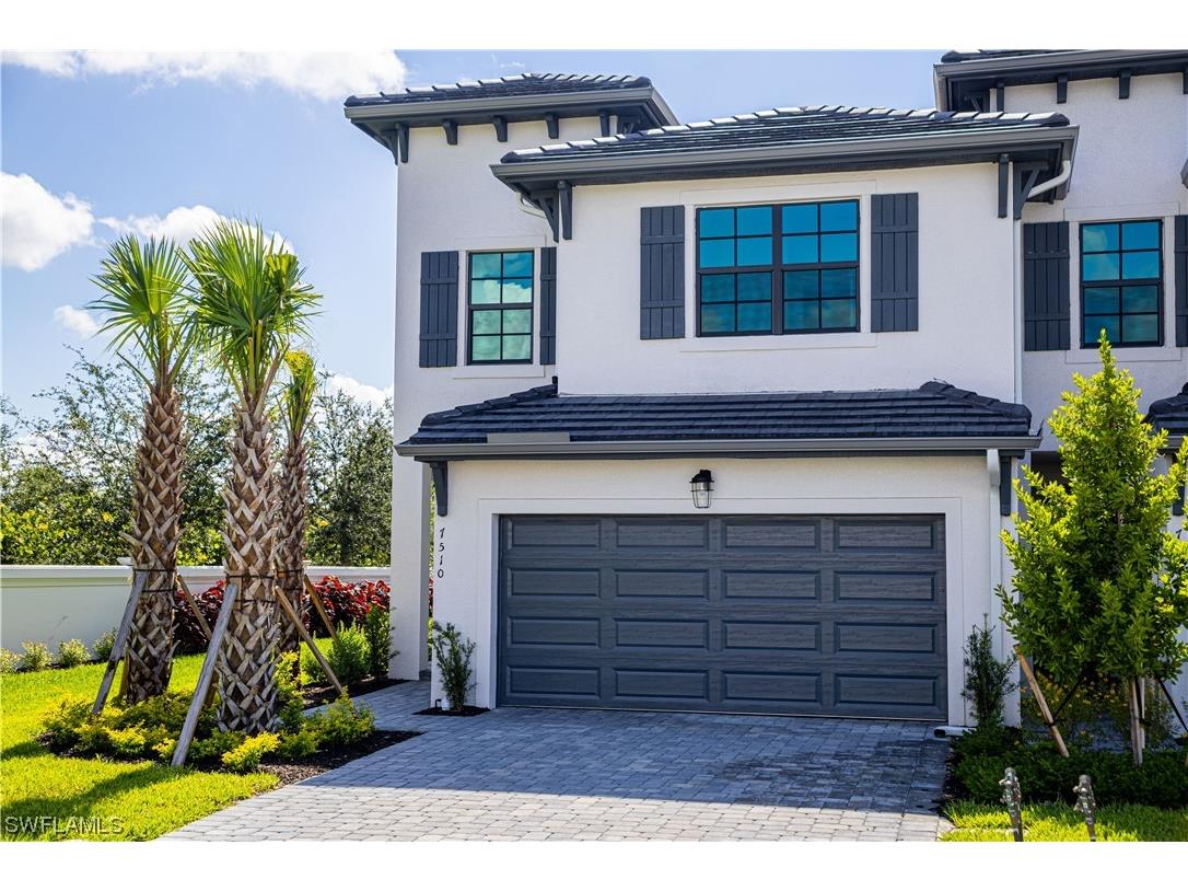 7510 Rockefeller Drive Naples FL 34119 223043086 image1