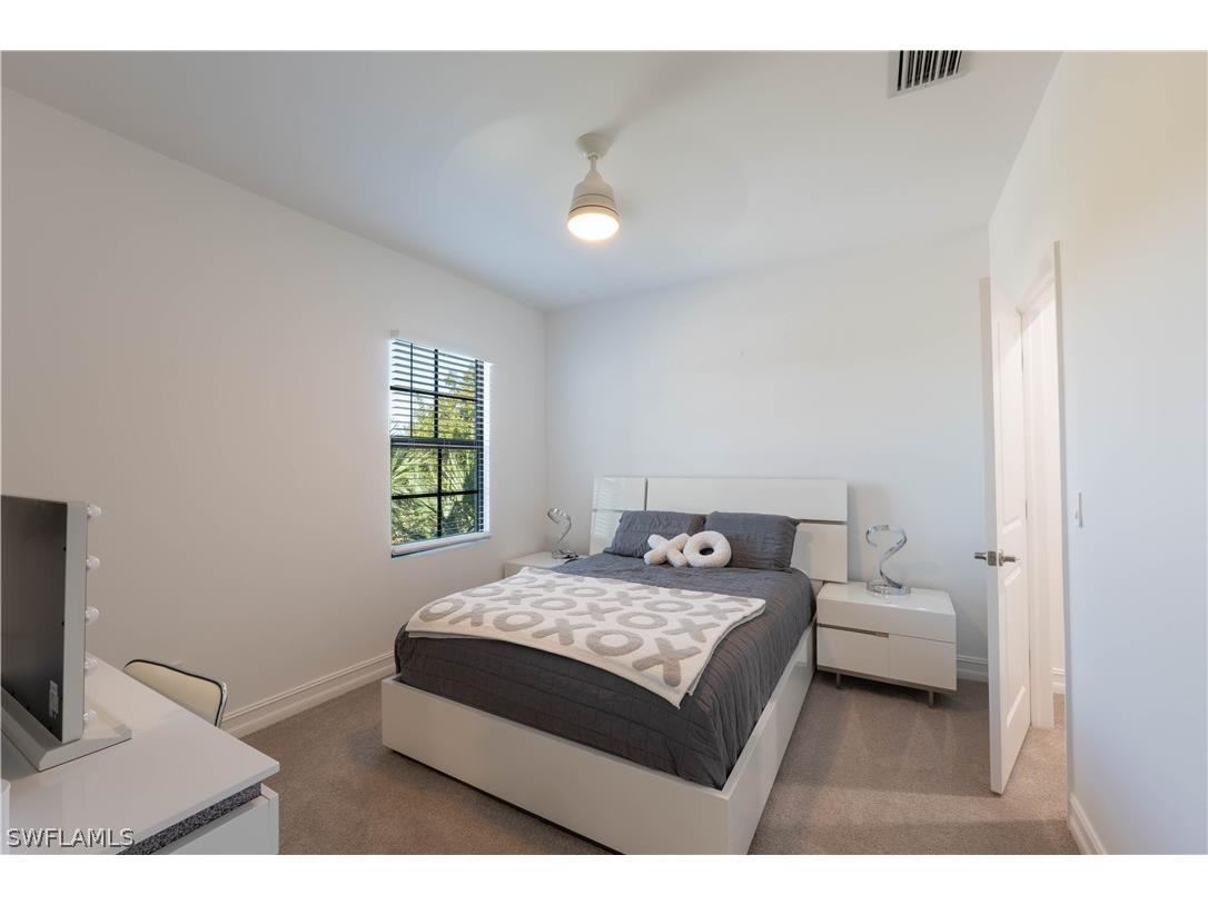 7510 Rockefeller Drive Naples FL 34119 226010435 image31