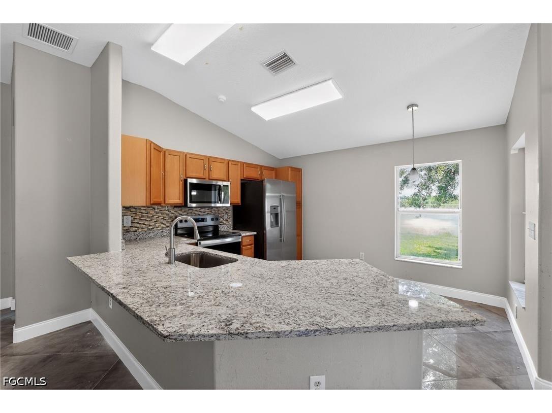 7513 Turtle View Drive Ruskin FL 33573 2026021039 image28