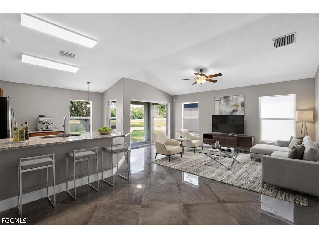 7513 Turtle View Drive Ruskin FL 33573 2026021039 image8