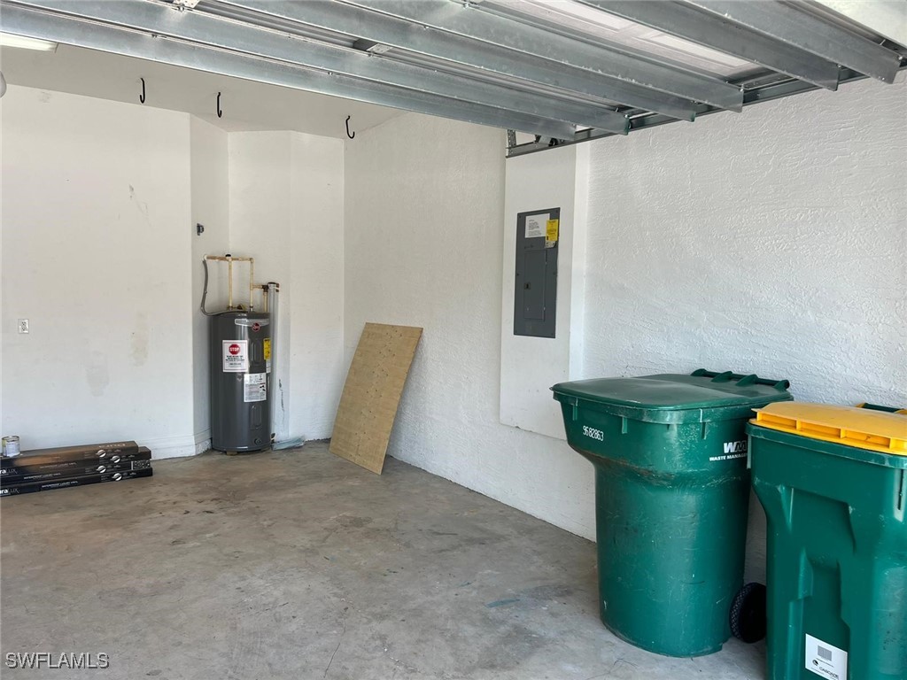 7515 Bristol Circle Naples FL 34120 225080821 image40