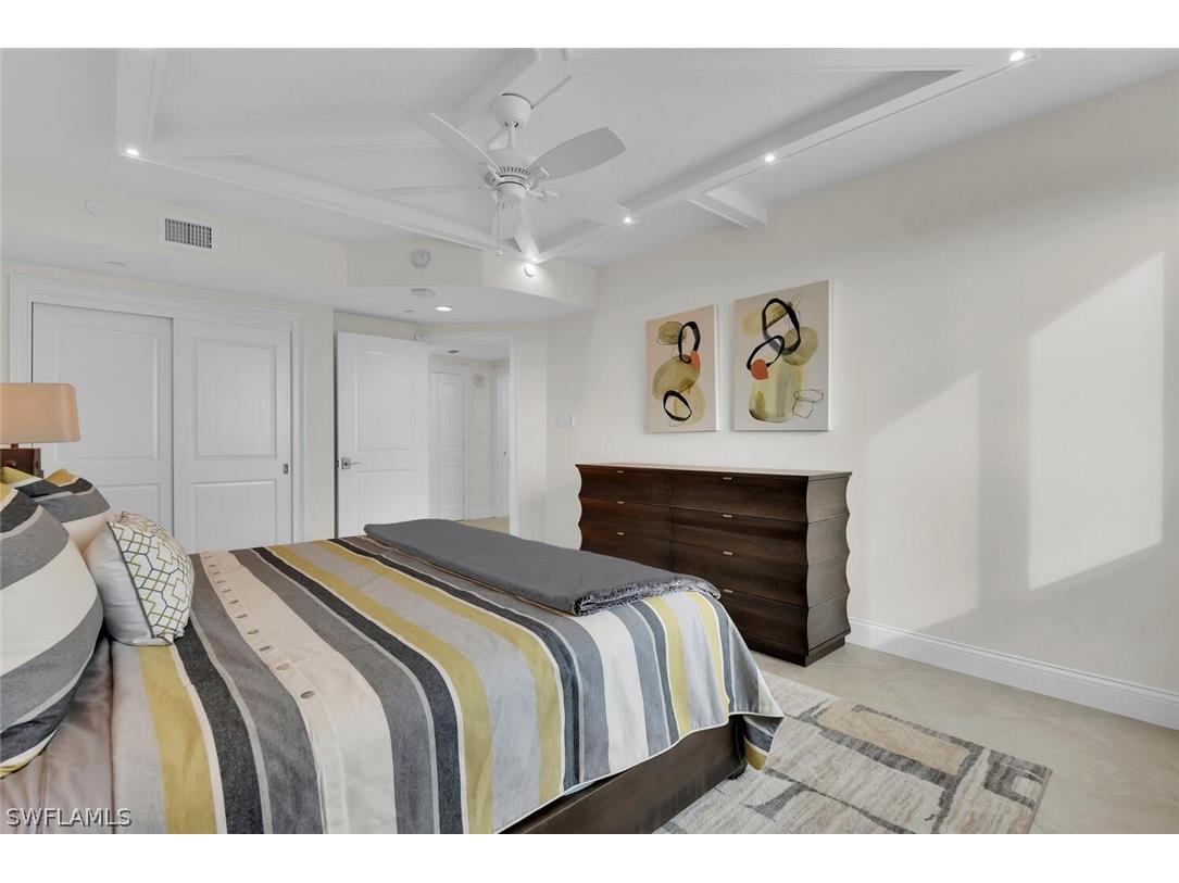 7515 Pelican Bay Boulevard #17D Naples FL 34108 226006943 image30