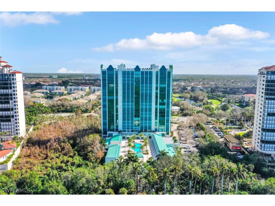 7515 Pelican Bay Boulevard #17D Naples FL 34108 226006943 image37