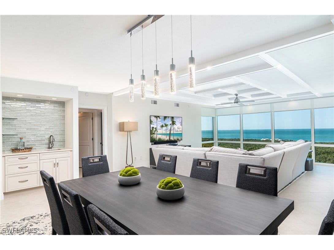 7515 Pelican Bay Boulevard #17D Naples FL 34108 226006943 image7