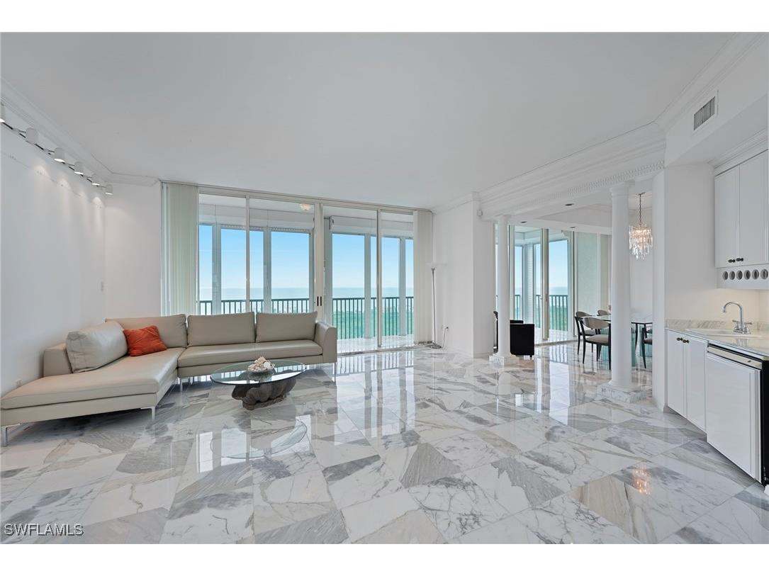 7515 Pelican Bay Boulevard #PH-C Naples FL 34108 225082307 image2