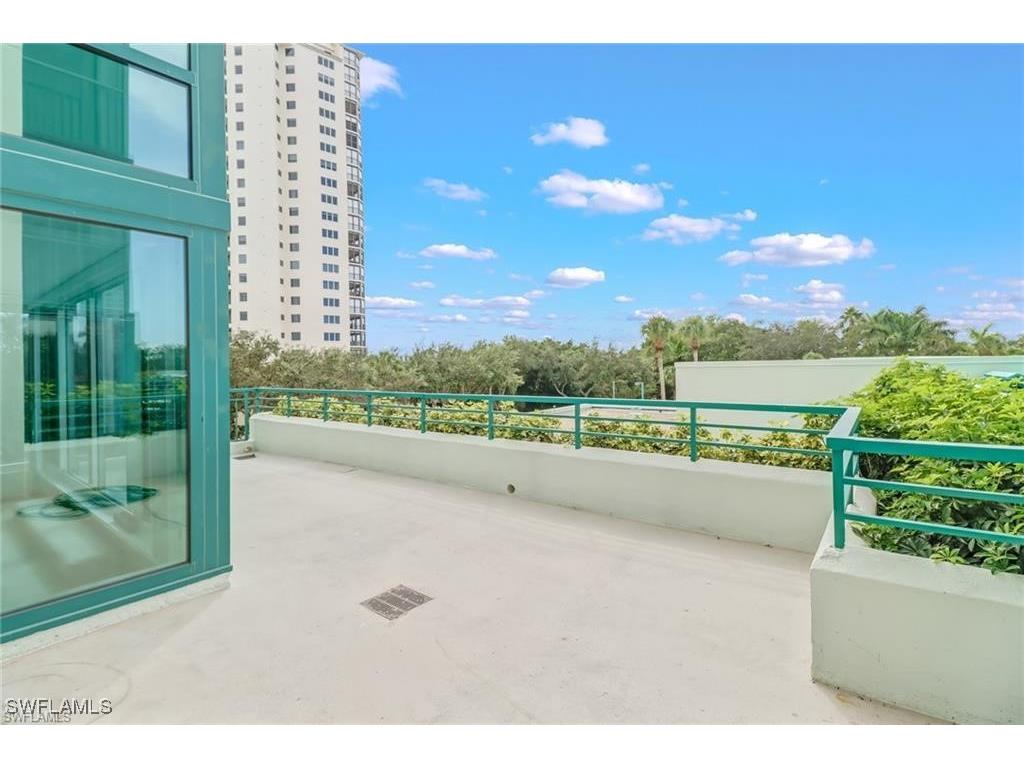 7515 Pelican Bay Boulevard #2A Naples FL 34108 225071804 image5