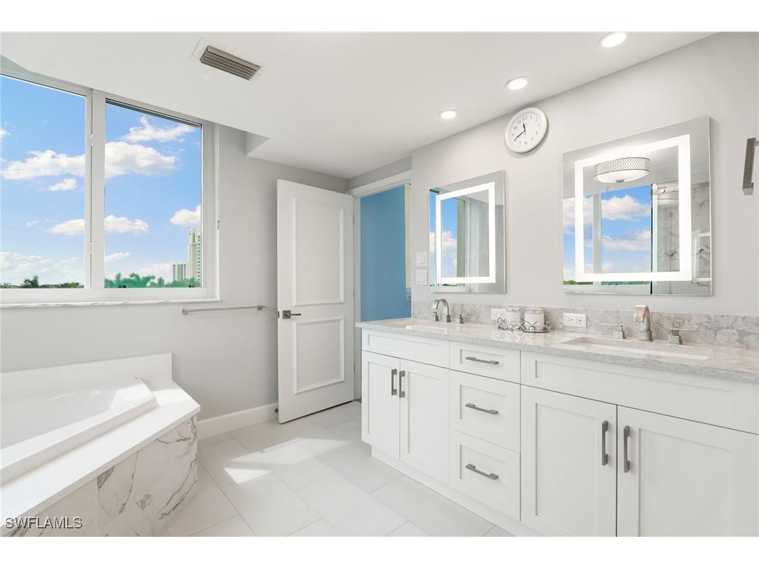 7515 Pelican Bay Boulevard #5A Naples FL 34108 225073026 image17