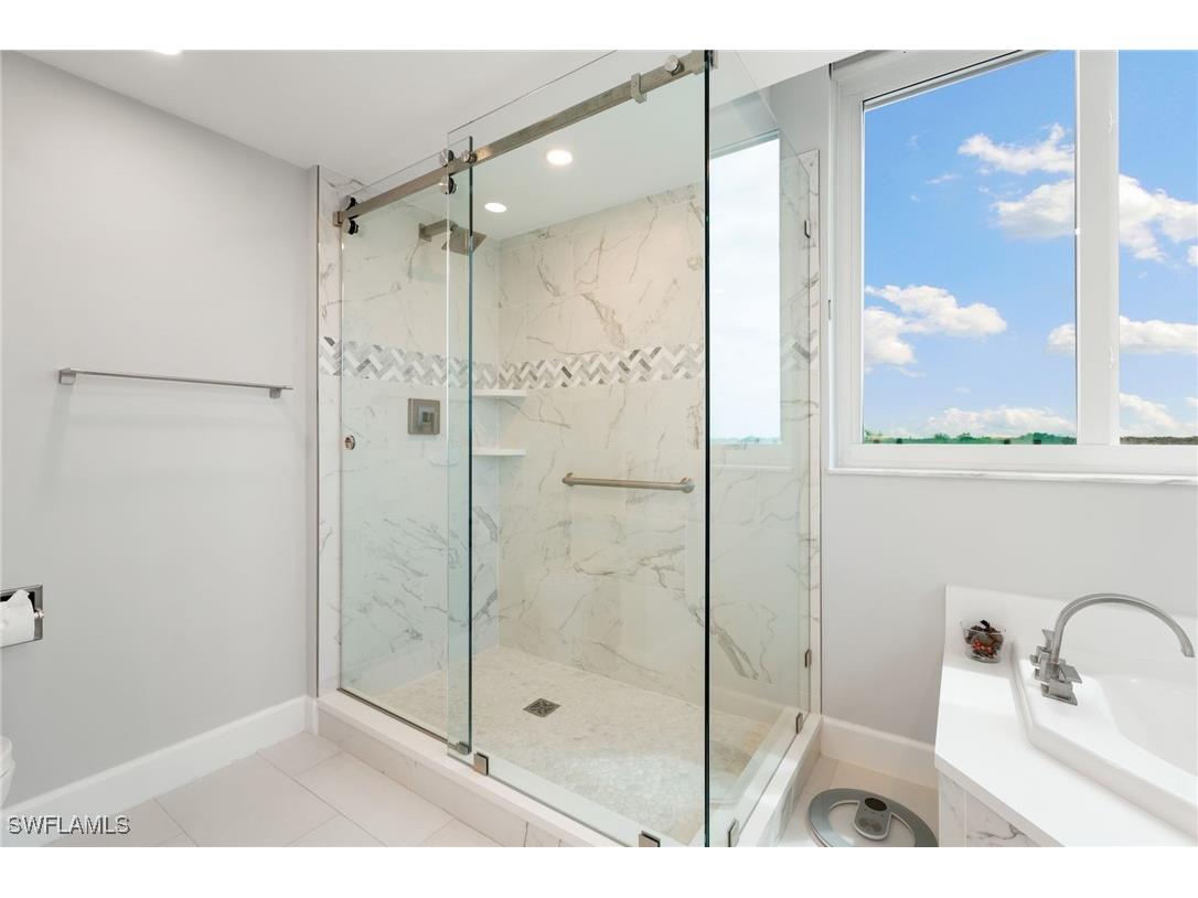 7515 Pelican Bay Boulevard #5A Naples FL 34108 225073026 image18