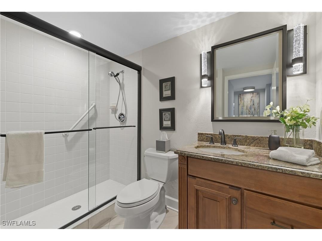 7515 Pelican Bay Boulevard #5B Naples FL 34108 225069983 image23