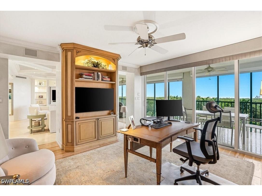 7515 Pelican Bay Boulevard #5C Naples FL 34108 226024932 image5