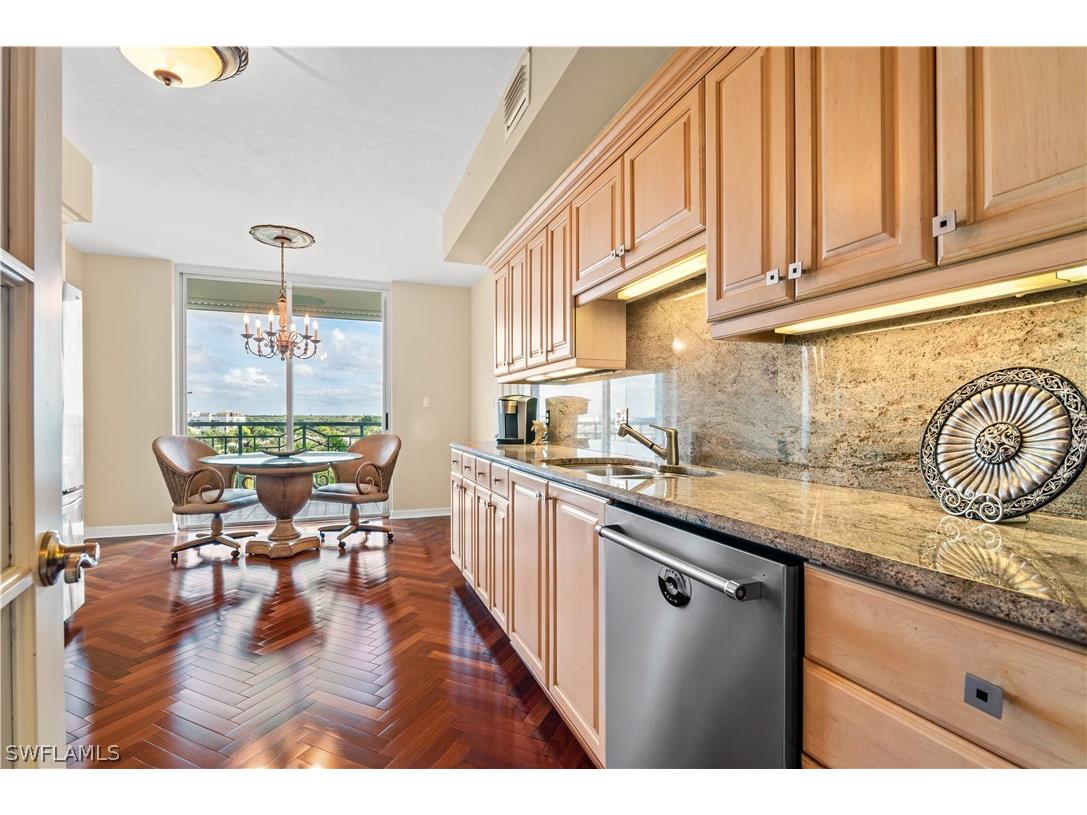 7515 Pelican Bay Boulevard #7B Naples FL 34108 226012622 image11