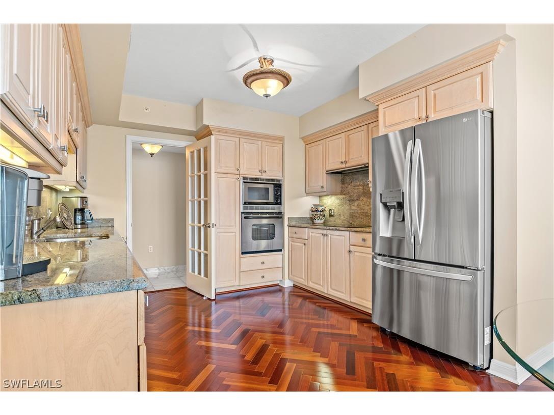 7515 Pelican Bay Boulevard #7B Naples FL 34108 226012622 image12