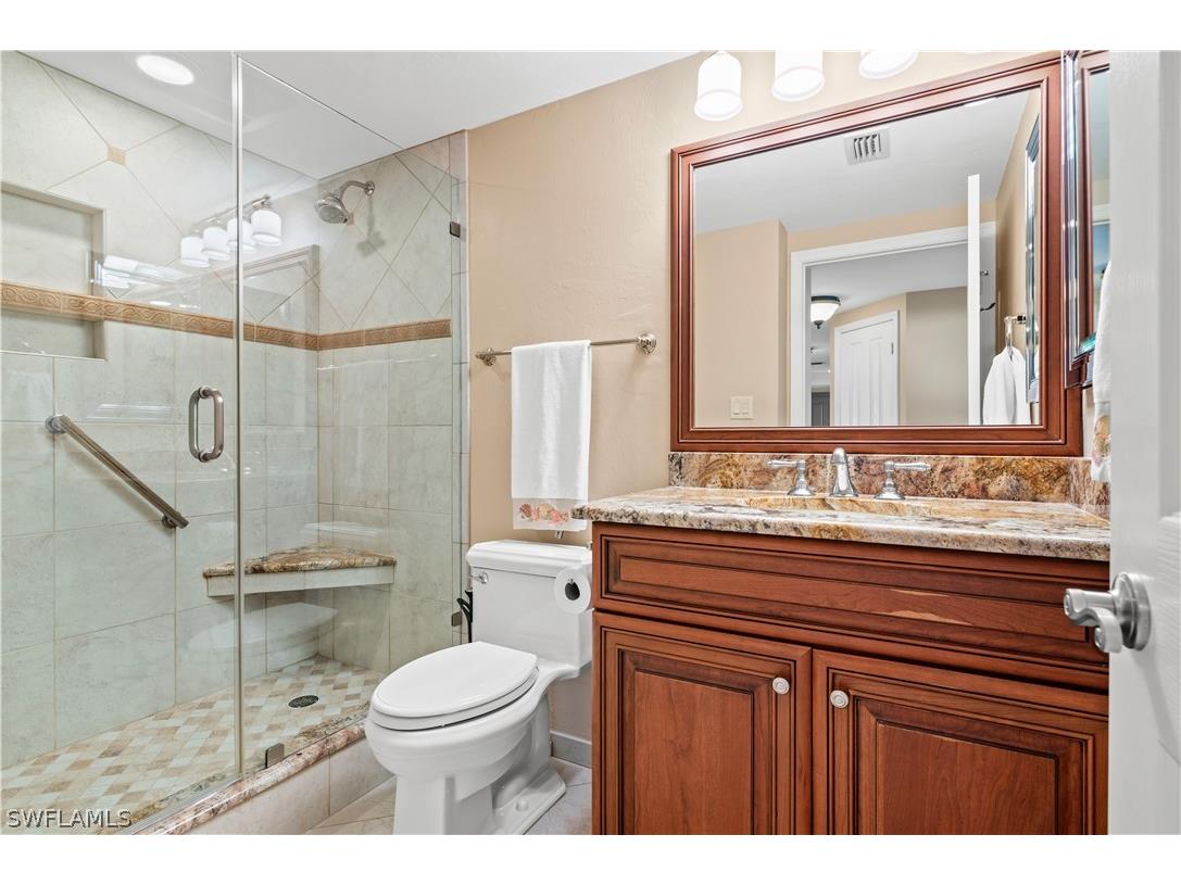 7515 Pelican Bay Boulevard #7B Naples FL 34108 226012622 image20