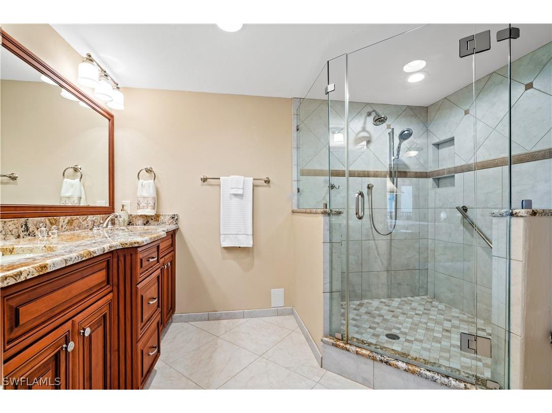 7515 Pelican Bay Boulevard #7B Naples FL 34108 226012622 image24