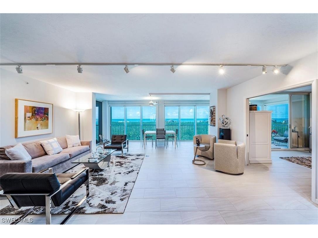 7515 Pelican Bay Boulevard #9C Naples FL 34108 223029844 image1