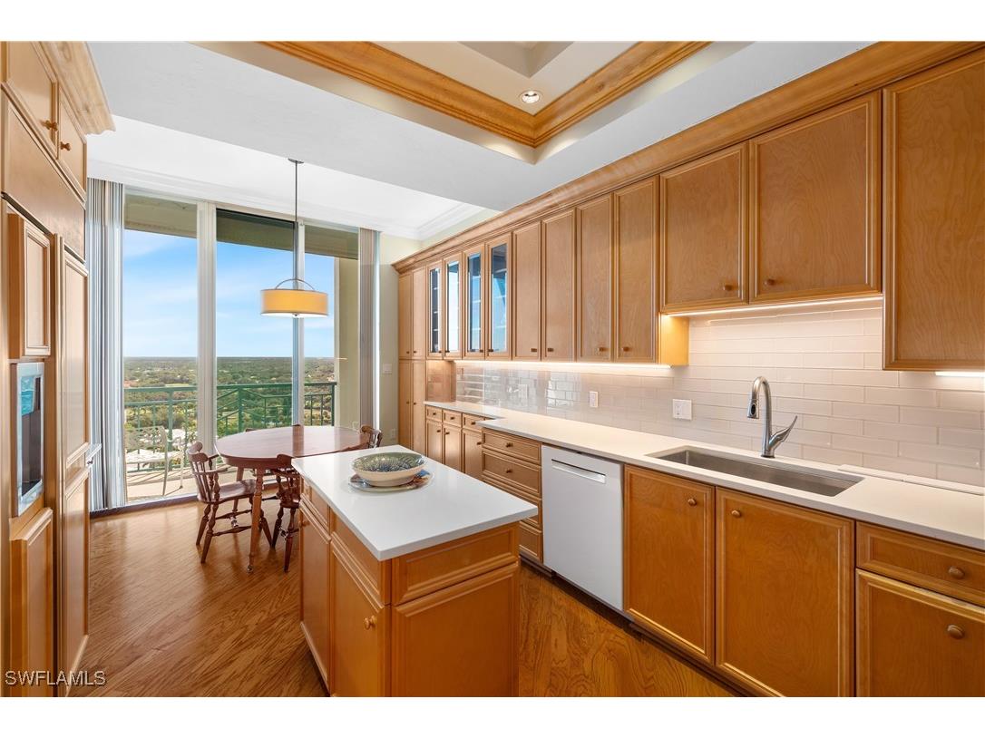 7515 Pelican Bay Boulevard #PH D Naples FL 34108 226000764 image6