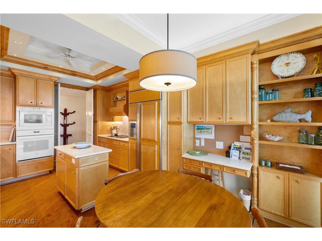 7515 Pelican Bay Boulevard #PH D Naples FL 34108 226000764 image8