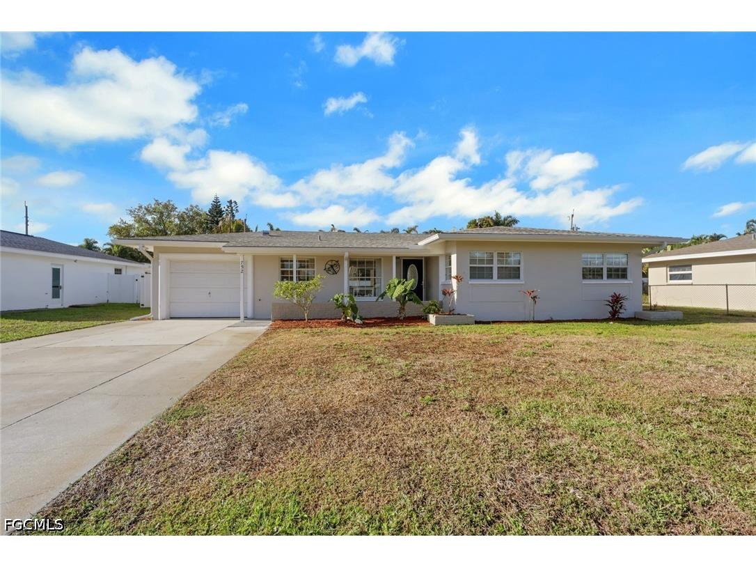 752 Coral Drive Cape Coral FL 33904 2026014941 image2