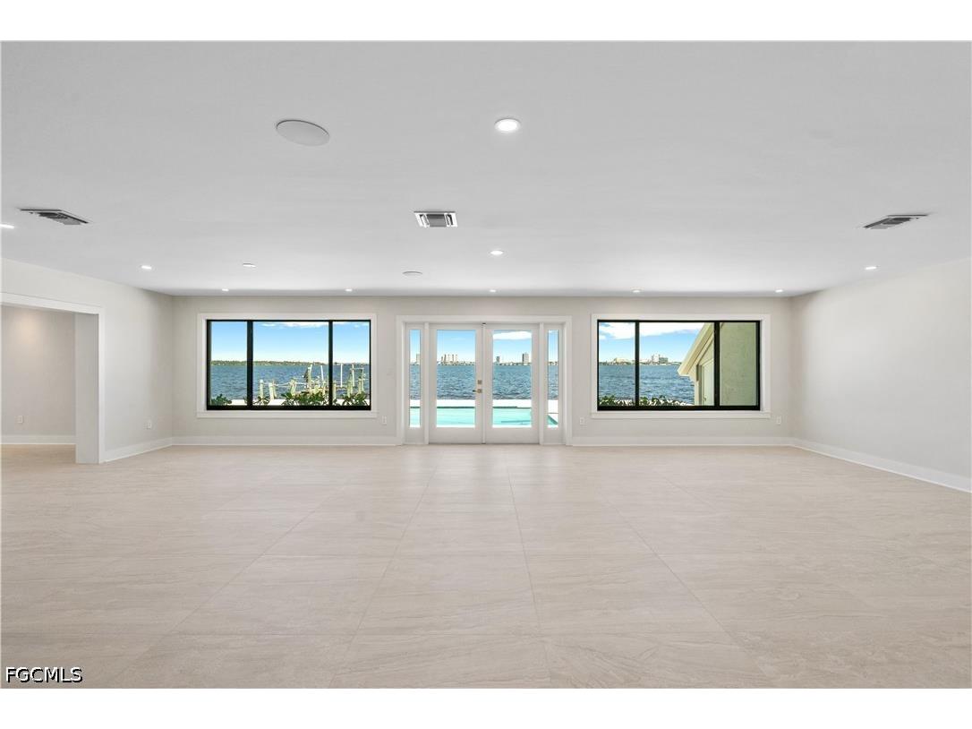 752 Overiver Drive North Fort Myers FL 33903 2026018620 image16