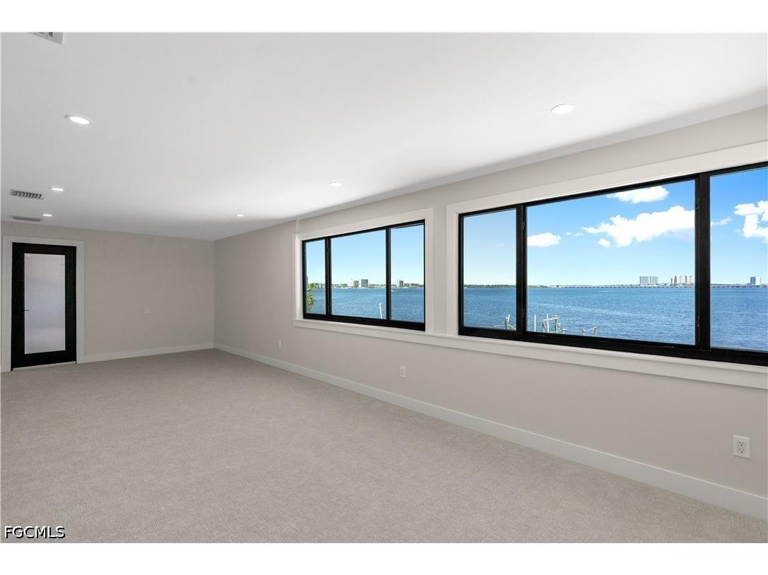 752 Overiver Drive North Fort Myers FL 33903 2026018620 image34
