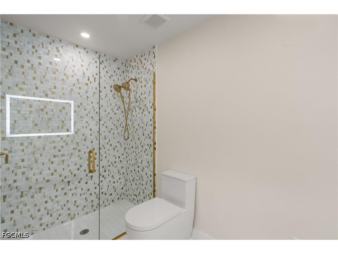752 Overiver Drive North Fort Myers FL 33903 2026018620 image46