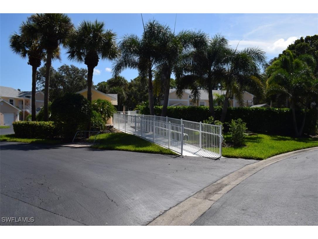 752 Wiggins Lake Drive #102 Naples FL 34110 225070733 image20