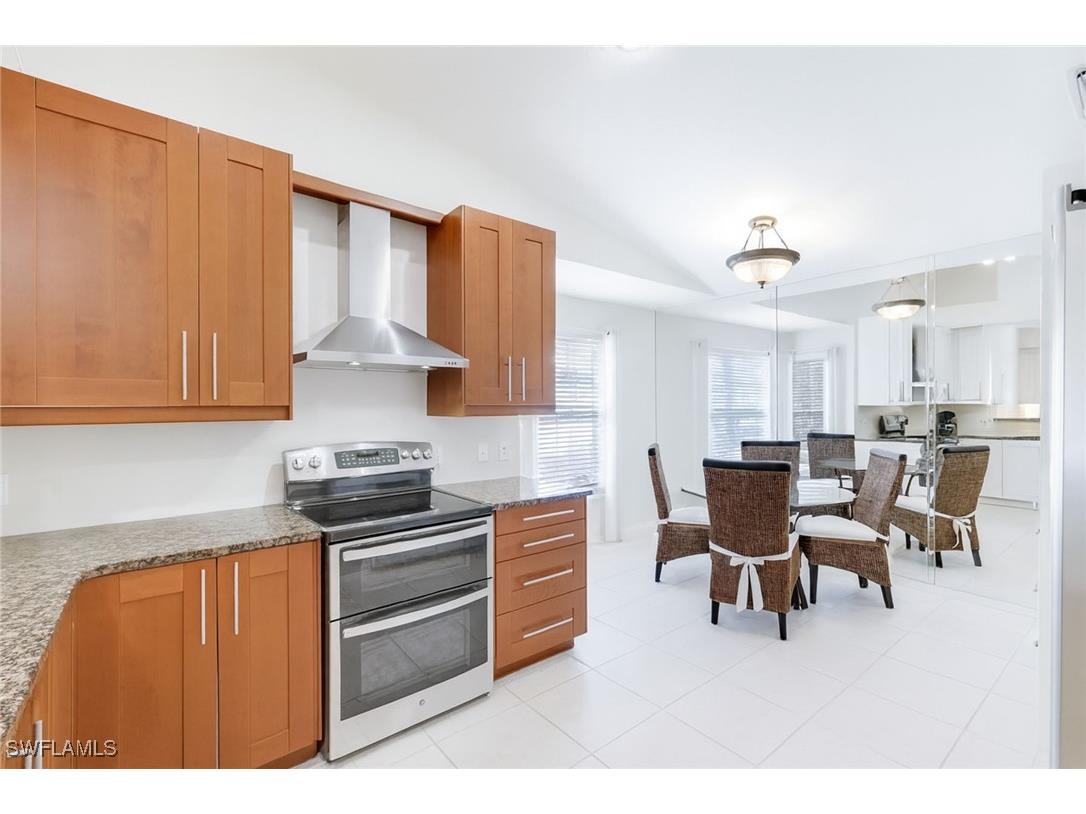 752 Wiggins Lake Drive #202 Naples FL 34110 225083612 image38