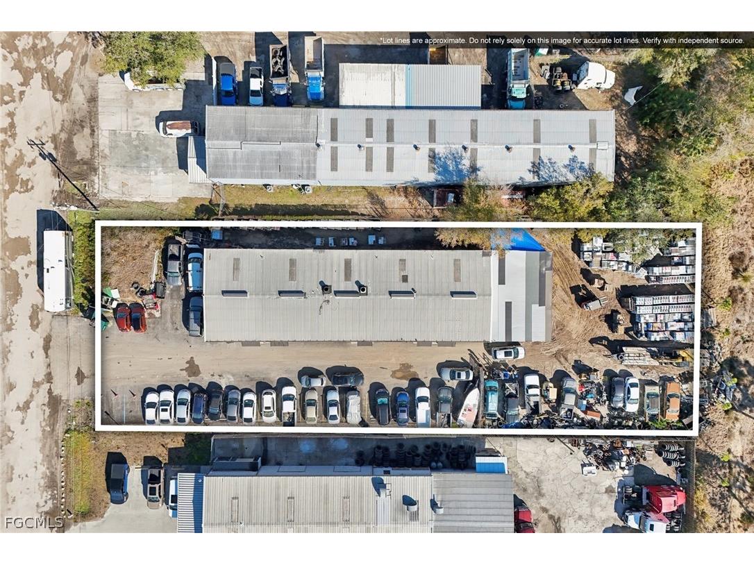 7521 Aluminum Road North Fort Myers FL 33903 2026009090 image1