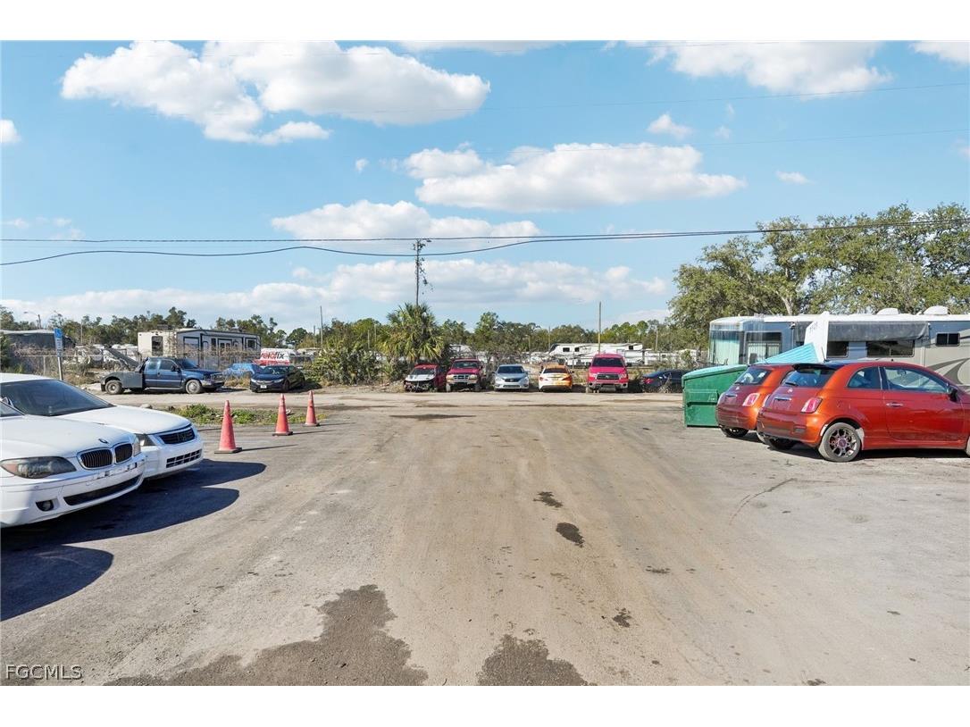 7521 Aluminum Road North Fort Myers FL 33903 2026009090 image13
