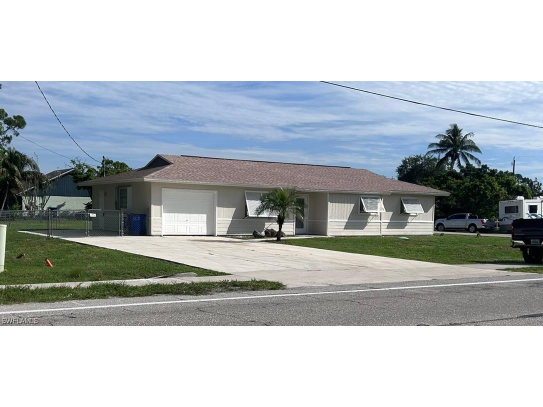 7523 Sanibel Boulevard Fort Myers FL 33967 223048232 image1