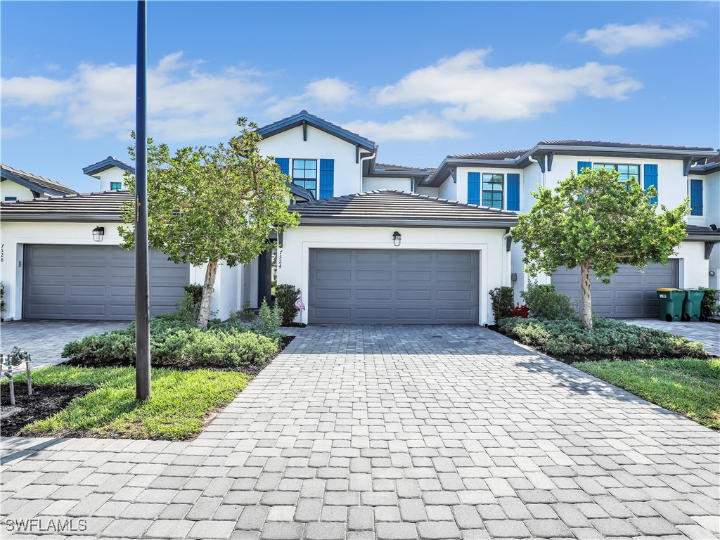 7524 Carnegie Way Naples FL 34119 225059140 image1