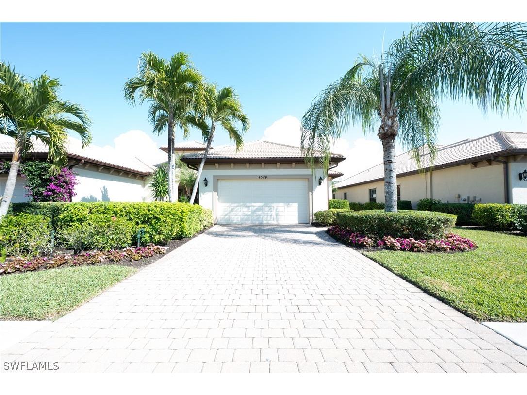 7524 Moorgate Point Way Naples FL 34113 226007408 image1