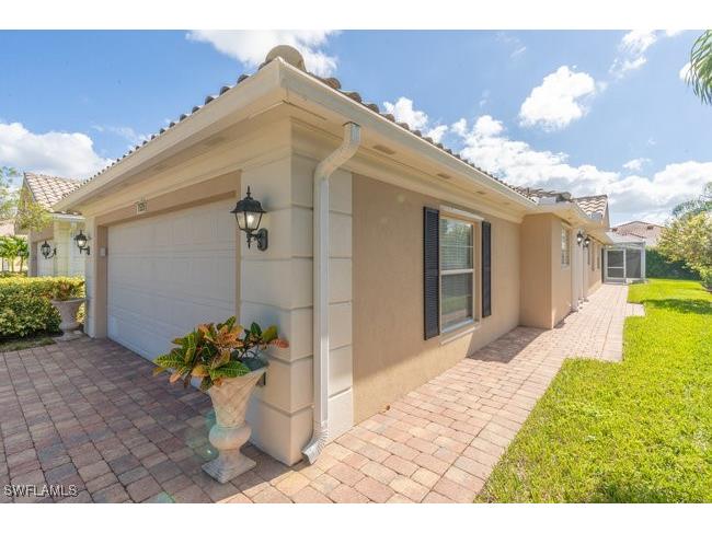 7528 Firenze Lane Naples FL 34114 225073727 image5