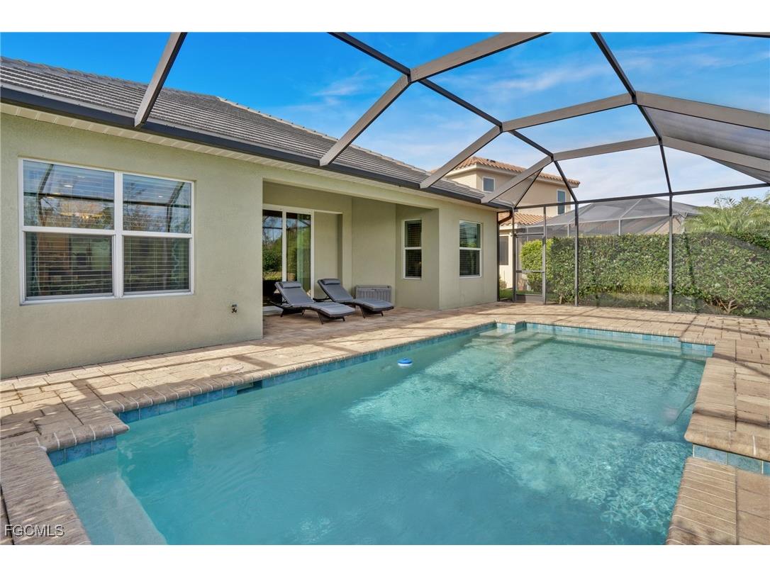 7530 Cypress Walk Drive Fort Myers FL 33966 2026004888 image3