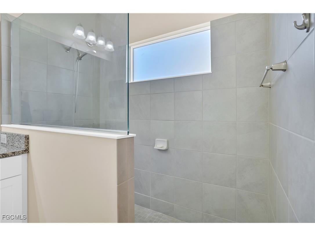 7530 Cypress Walk Drive Fort Myers FL 33966 2026004888 image9