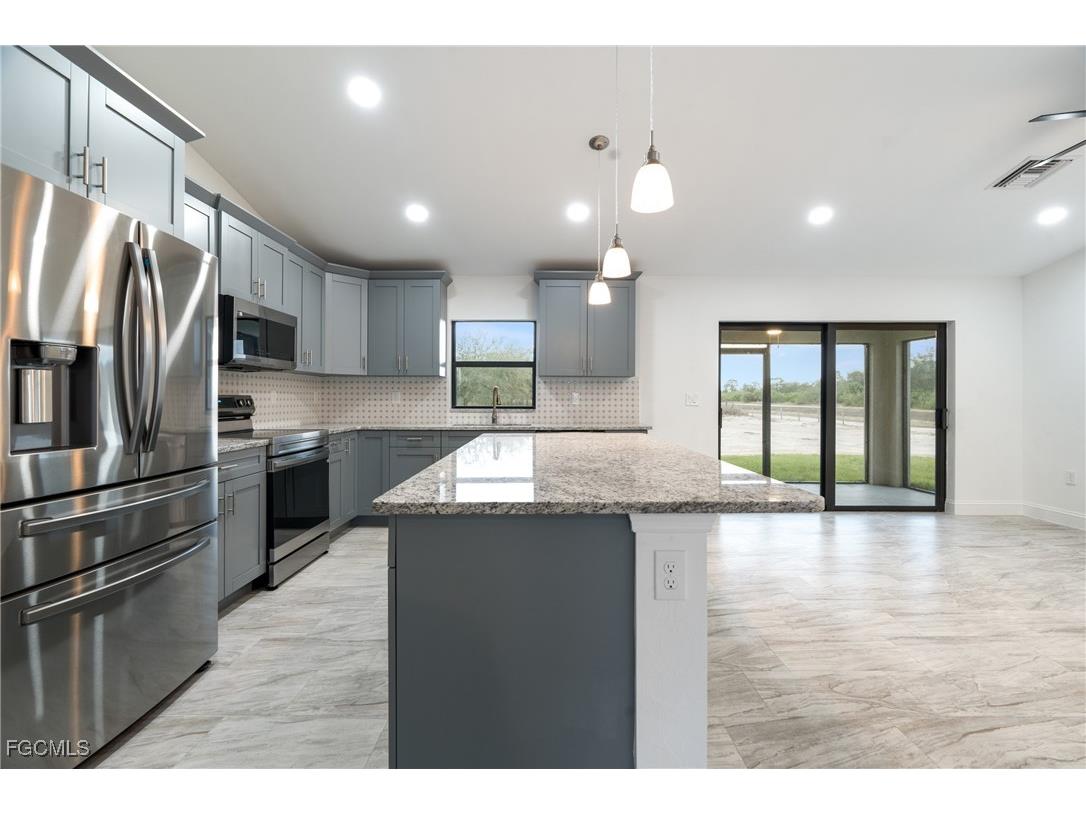 7537 19th Terrace Labelle FL 33935 2025014332 image10