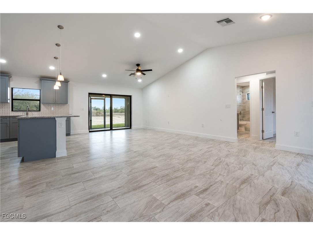 7537 19th Terrace Labelle FL 33935 2025014332 image3